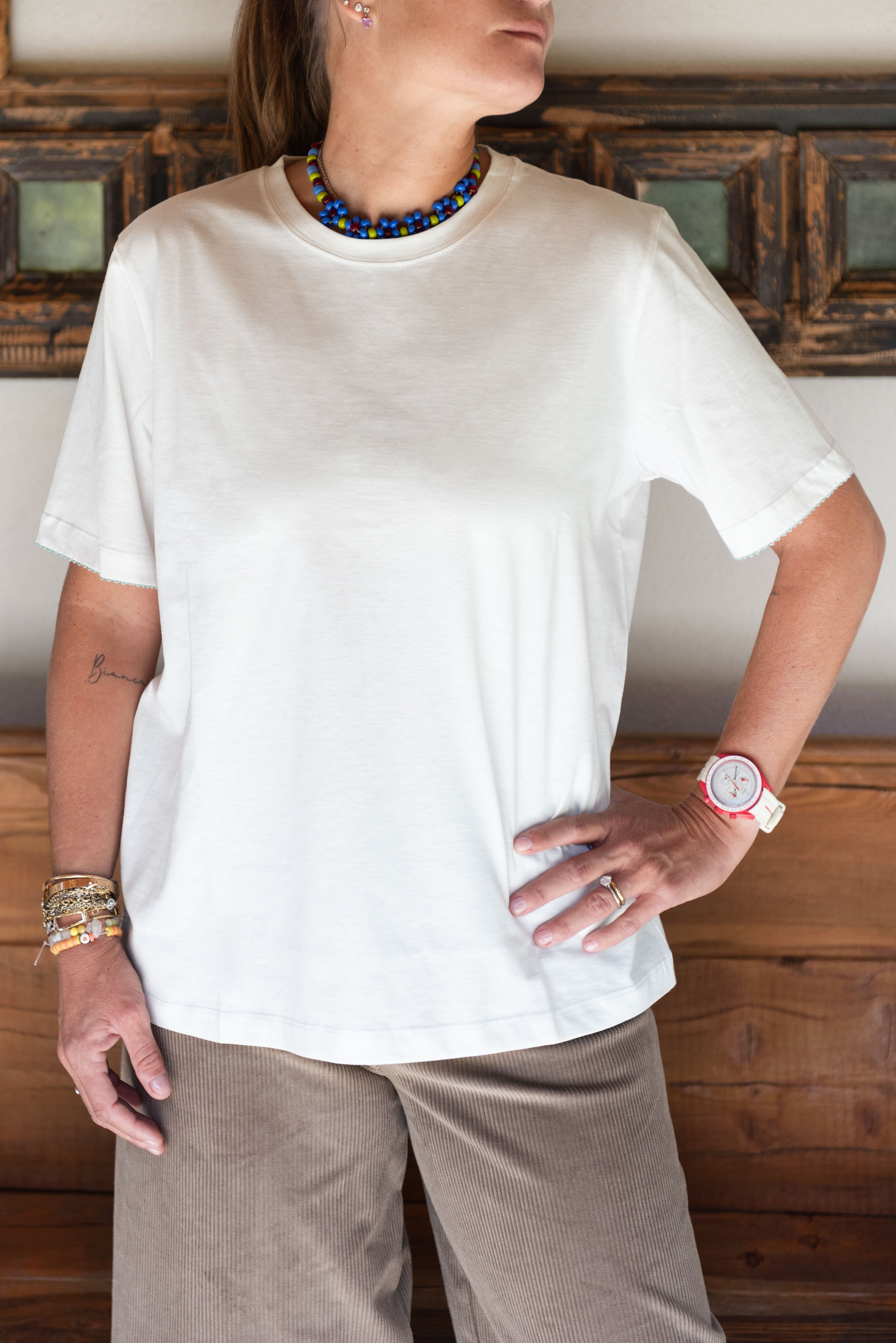 T-SHIRT